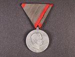 Medaile Za zranění z r. 1917 na stuze pro trvalou invaliditu