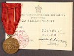 Medaile Za službu vlasti - ČSSR + udělovací průkaz a etue