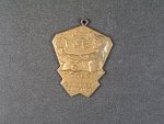 Pamětní medaile vítězi v závodech divisních, na reversu nápis SKOK VYSOKÝ, 1. CENA, POSÁDKA BRNO, 8.7.1934