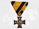 Vojenský služební kříž pro důstojníky II.tř. za 40/35 let služby, 3. vydání z let 1890 - 1918, pozlacený bronz, původní stuha
