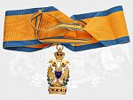 Řád Železné koruny, 2.tř. s válečnou dekorací a meči, období 1917-1918, pozlacený bronz, smalty, neznačeno, nová stuha
