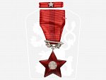 Řád Rudé hvězdy, ČSSR, č.3899, punc Ag 900, značka výrobce Zukov, původní etue