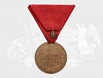 Vojenská jubilejní pam. medaile z r.1898, zlacený bronz, původní stuha