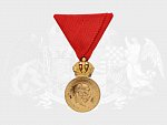 Vojenská záslužná medaile Signum Laudis F.J.I., zlacený bronz, původní civilní stuha, orig.ozdobná etue