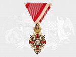 Řád Františka Josefa I. rytíř, zlacený bronz, na závěsném kroužku značka výrobce V. MAYERS & SOHNE a hvězdička, originální etue