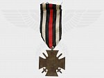 Čestný kříž 1914-1918 pro frontové bojovníky, na reversu značka výrobce W.D.