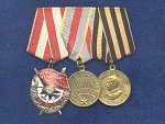 Spojka vyznamenání, Řád rudého praporu č.227007, medaile za osvobození Varšavy , medaile za vítězství nad Německem