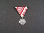 Miniatura medaile za statečnost II. třídy, Ag, vydání 1917 - 1918