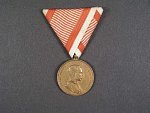 Bronzová medaile za statečnost, bez podpisu medailéra, původní vojenská stuha, vydání 1914 - 1917