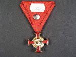 Zlatý Záslužný kříž, zlacený bronz, výroba W. Kunz
