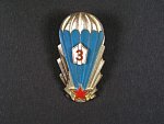 Odznak výsadkového vojska 3. třídy z obdobi 1965-1992 č.22268, druhý typ