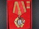 Řád Lenina zlato,platina, č. 27978, období 1943-1951