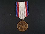 Medaile - Za upevňování přátelství ve zbrani III. třída