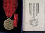 Medaile Za službu vlasti - ČSR , etue a průkaz