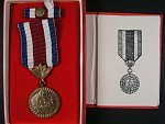 Medaile - Za obetavou praci pro socialismus, knizka + etue