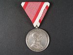 Medaile za statečnost I. třídy, Ag,na hraně značeno A, novodobá stuha, vydání 1914 - 1917