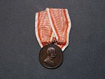 Medaile za statečnost II. třídy, bronz,puvodní vojenská stuha, vydání 1914 - 1917