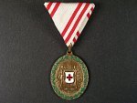 Bronzová čestná medaile za zásluhy o červený kříž s válečnou dekorací, nová stuha