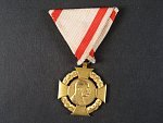 Jubilejní kříž 1908 na vojenské stuze