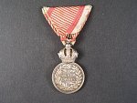 Stříbrná vojenská záslužná medaile Signum Laudis F.J.I., Ag, původní voj. stuha
