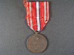 Pamětní odznak pro čs. dobrovolníky z let 1918-1919 s monogramem OP + dekret