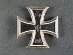 Železný kříž I.tř., na sponě značka S-W