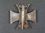 Železný kříž I.tř., na sponě značka S-W