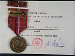 Medaile - Za zsáluhy o ochranu hranic ČSSR + dekret