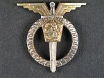 Odznak Pilot 1. třídy, číslo 1906, výrobce Zukov Praha