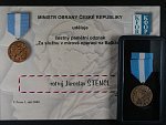Čestný pamětní odznak Za službu v mírové misi na Balkáně + dekret