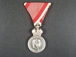 Stříbrná vojenská záslužná medaile Signum Laudis F.J.I., Ag, původní voj. stuha