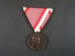 Bronzová medaile za statečnost, varianta, nová vojenská stuha, vydání 1917 - 1918