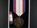 Medaile - Za upevňování přátelství ve zbrani I. třída