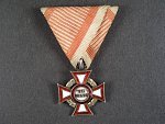 Vojenský záslužný kříž III. třídy s vál. dekorací, Ag, Au