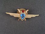 Odznak třídního specialisty letectva 1954-68. Pilot 3tř. tmavěmodrý smalt