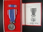 Medaile - za pracovní věrnost - ČSSR + průkaz a etue