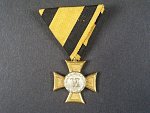 Vojenský služební kříž III.tř. za 6 let služby, vydání z let 1913 - 1918, původní stuha