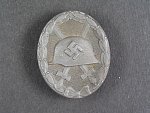 Stříbrný odznak za zranění, zinek, výrobce Hauptmunzamt, Am Heumarkt 1 Wien