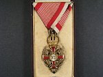 Řád Františka Josefa I. rytíř, zlacený bronz, výrobce MAYERS & SOHNE, orig. etue