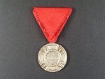 Stříbrná medaile Miloše Obiliče za statečnost