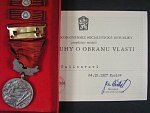 Medaile - Za zásluhy o obranu vlasti - ČSSR + etue a průkaz