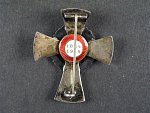 Vyznamenání za zásluhy o červený kříž, důstojnický kříž, puncované Ag, na reversu smaltovaný středový medailon