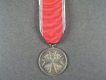 Německá stříbrná záslužná medaile, na hraně značeno 825 PR MUNZE BERLIN, nová stuha