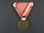 Bronzová medaile za statečnost, původní vojenská stuha, vydání 1914 - 1917