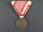 Bronzová medaile za statečnost, původní vojenská stuha, vydání 1917 - 1918