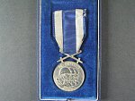 Československá vojenská medaile Za zásluhy, stříbrná + etue