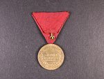 Vojenská jubilejní pam. medaile z r.1898, bronz, původní stuha