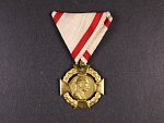 Jubilejní kříž 1908 na vojenské stuze