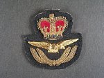 Odznak z důstojnické brigadýrky R.A.F.