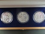 Codex Gigas - sada tří stříbrných medailí 3x 1 Oz v dárkové etui, 2008, ryzost stříbra: 999/1000 Ag, průměr: 37 mm